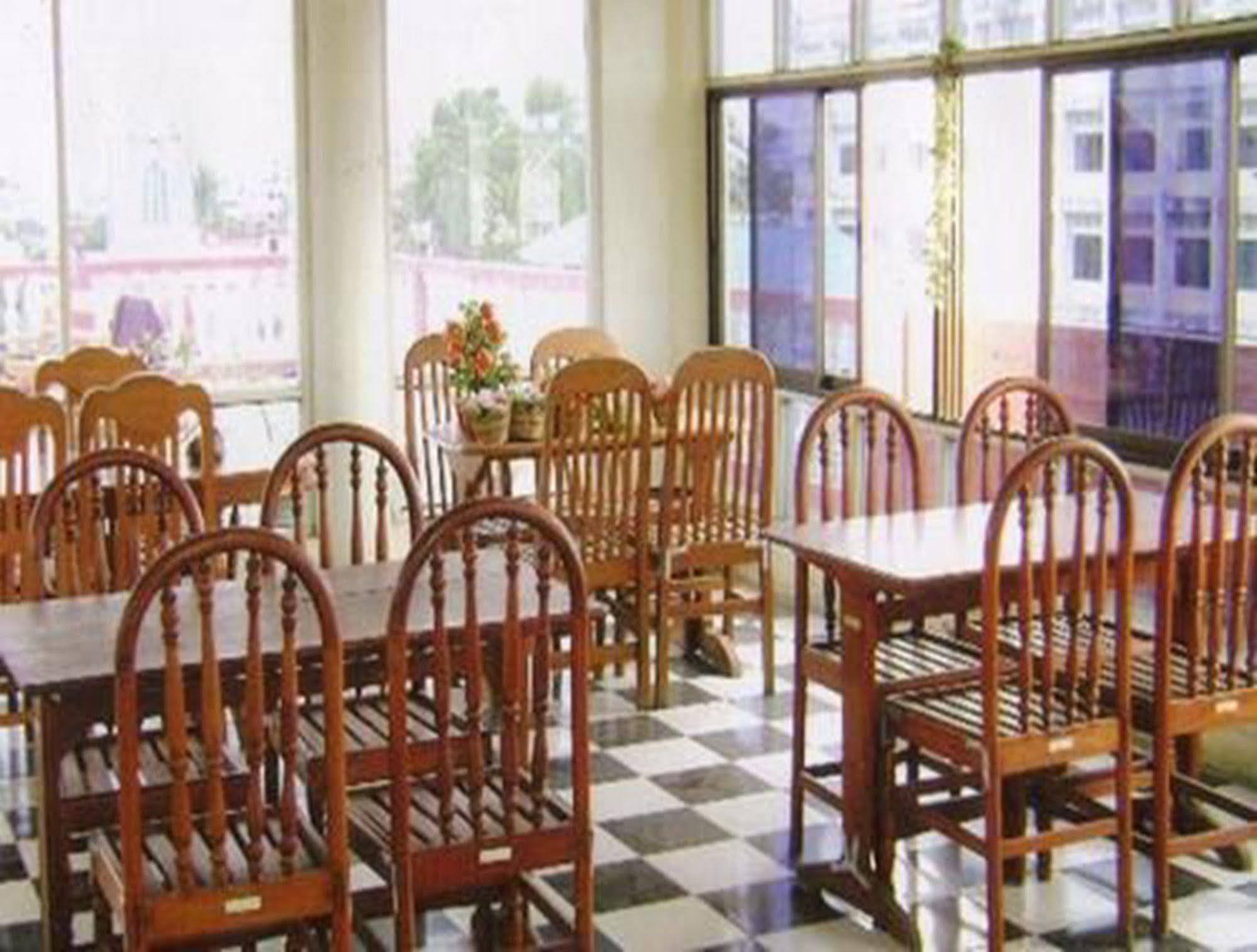 פי או לואה Royal Flower Guest House מראה חיצוני תמונה